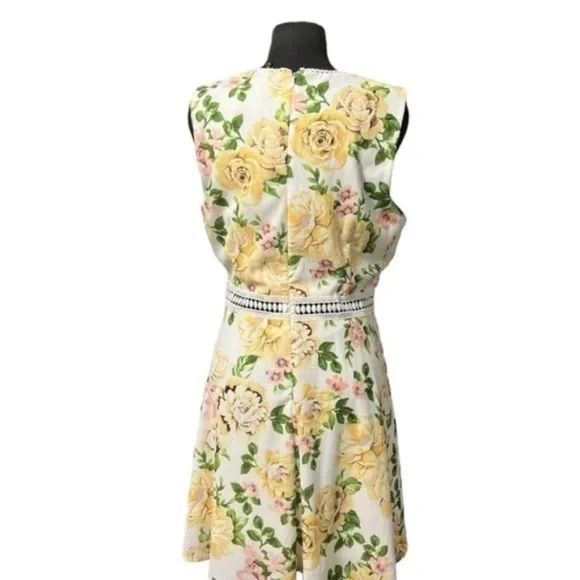 Disney Princess Belle Inspired Skater Floral Dress Juniors Size XL Yellow - Picture 6 of 8